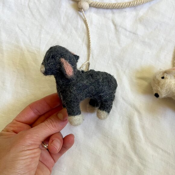 Pehr "Little Lambs" Felted Wool Mobile - Picture 5 of 7